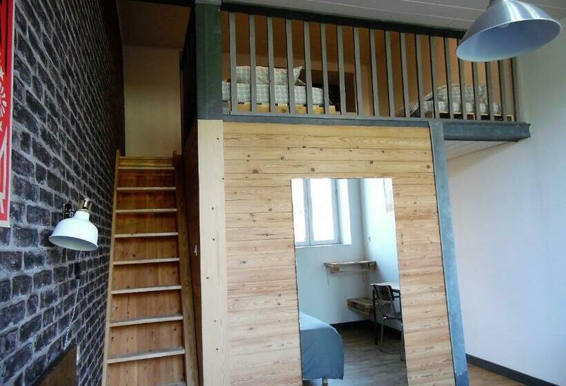 בית, חדר שינה 1, L école Buissonnière