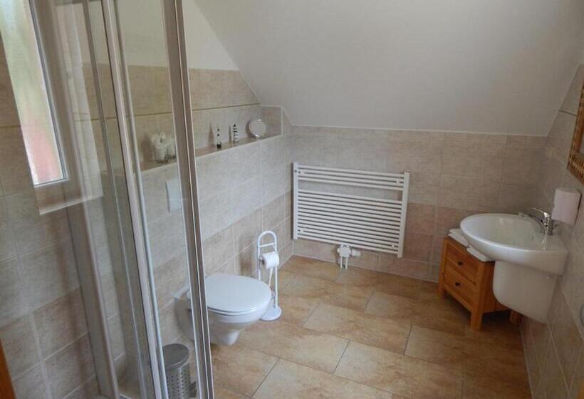 庭の見える1ベッドルームアパートメント, Pension + Apartments Tor Zum Spreewald