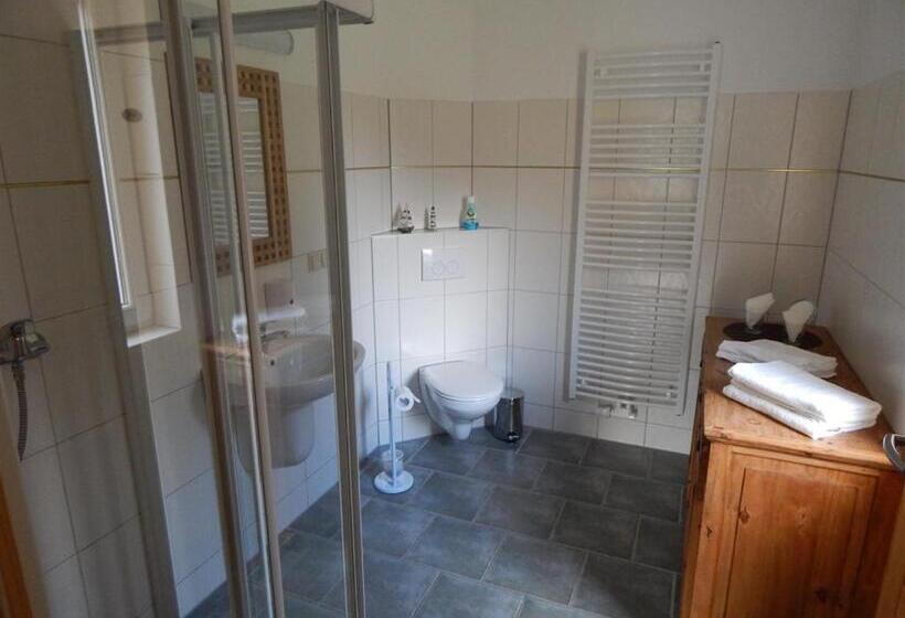 庭の見える1ベッドルームアパートメント, Pension + Apartments Tor Zum Spreewald