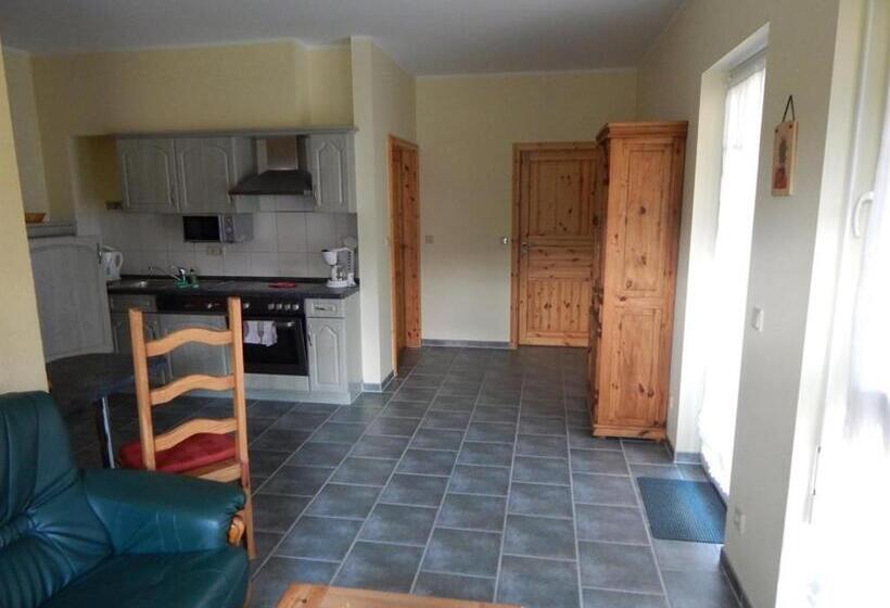 庭の見える1ベッドルームアパートメント, Pension + Apartments Tor Zum Spreewald