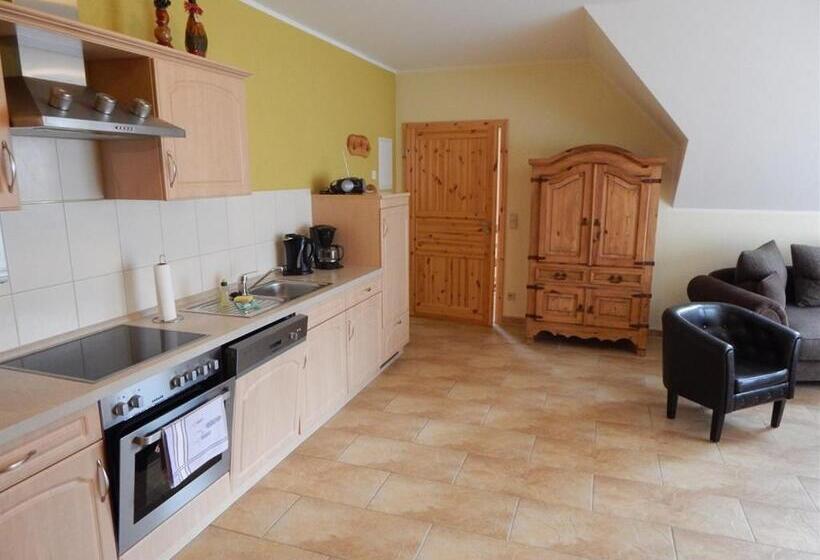 Апартаменты 1 Спальня с Балконом, Pension + Apartments Tor Zum Spreewald