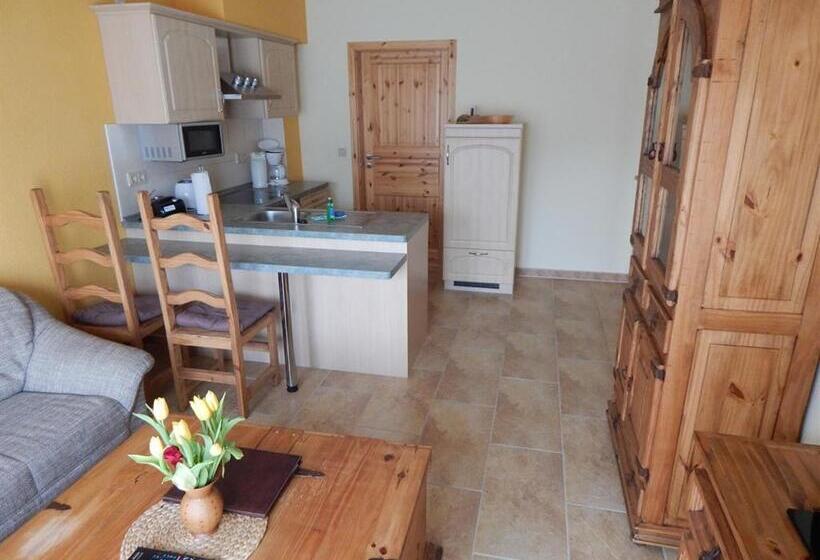 庭の見える1ベッドルームアパートメント, Pension + Apartments Tor Zum Spreewald