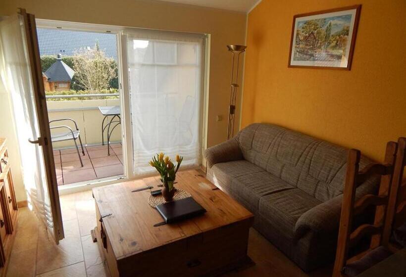 庭の見える1ベッドルームアパートメント, Pension + Apartments Tor Zum Spreewald