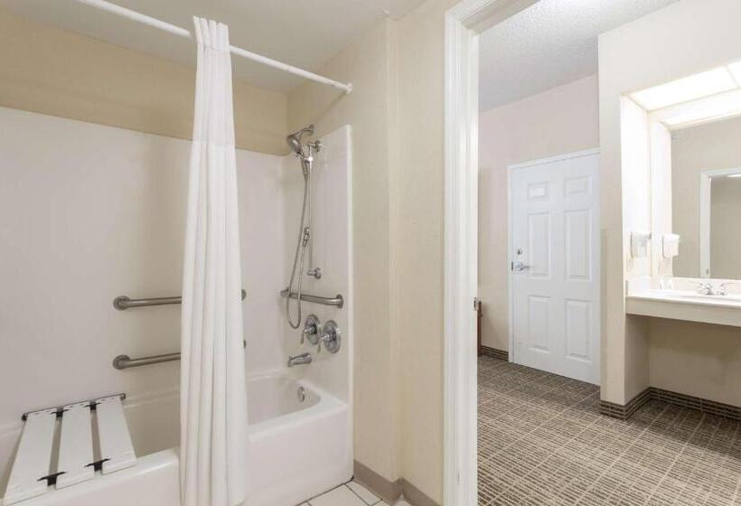 סוויטה, Baymont By Wyndham Lakeland