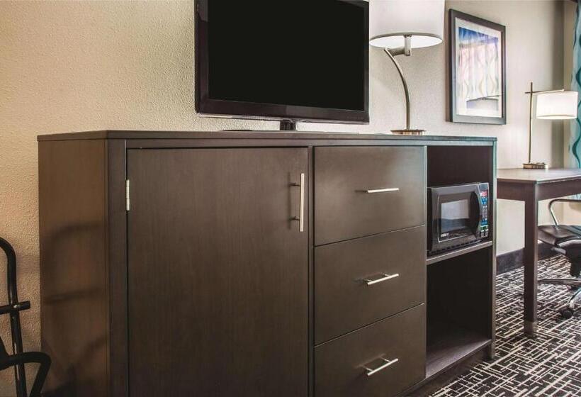 Номер Deluxe, La Quinta By Wyndham Snellville   Stone Mountain