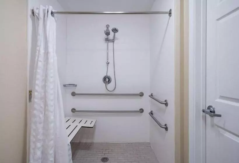 身障者適用スタンダードルーム, Quality Inn Wilmington