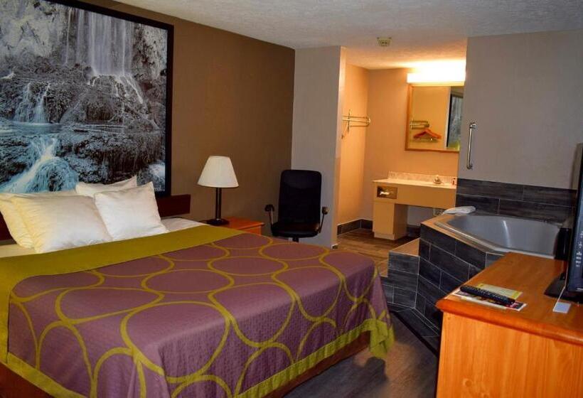 Люкс Deluxe Кровать Кинг, Super 8 By Wyndham Fort Chiswell Wytheville Area