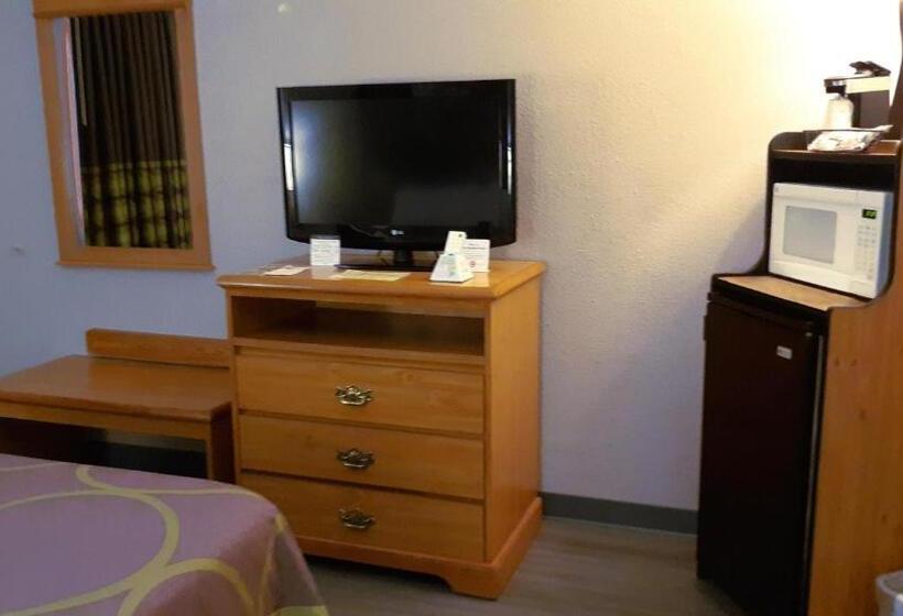 Номер Стандарт Кровать Кинг Адаптированный для Инвалидов, Super 8 By Wyndham Fort Chiswell Wytheville Area