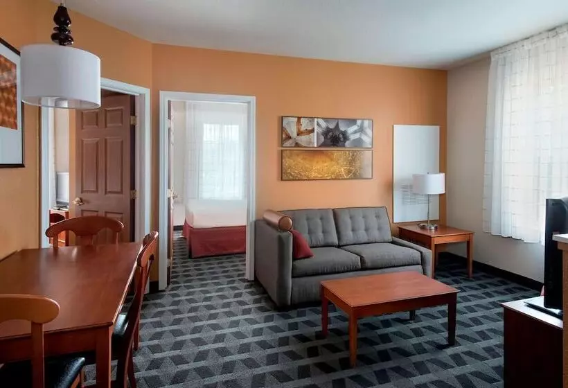 سوئیت 2 خوابه, Towneplace Suites Chicago Lombard