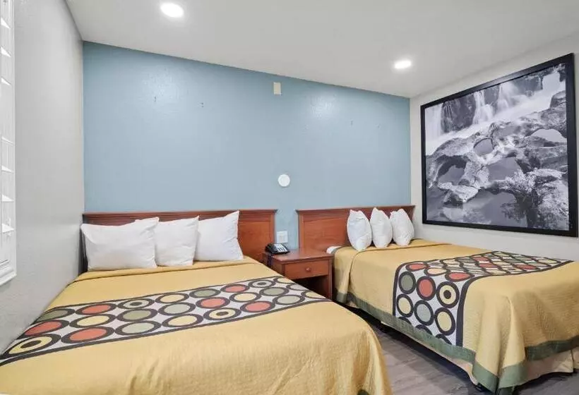 デラックスルーム, Travelers Inn Medford