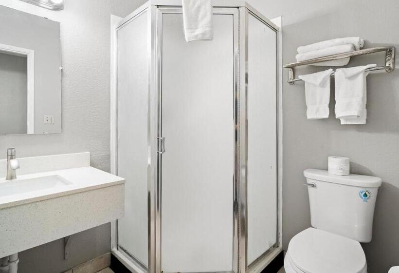 غرفة ديلوكس سرير كينج, Travelers Inn Medford