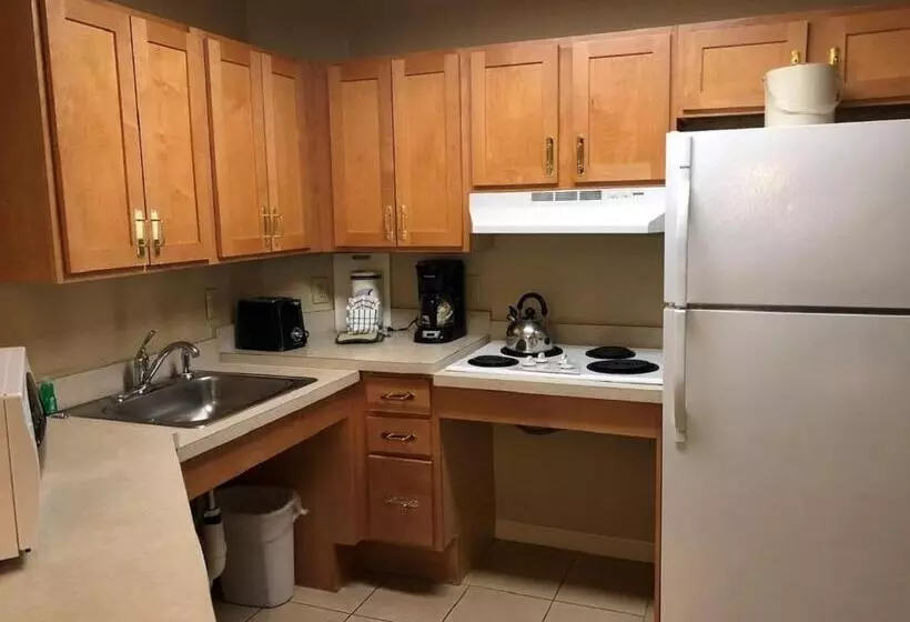 キングサイズベッドのデラックススイート, Vacation Village In The Berkshires