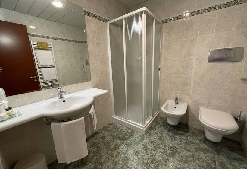 غرفة قياسية, Villa Dei Bosconi