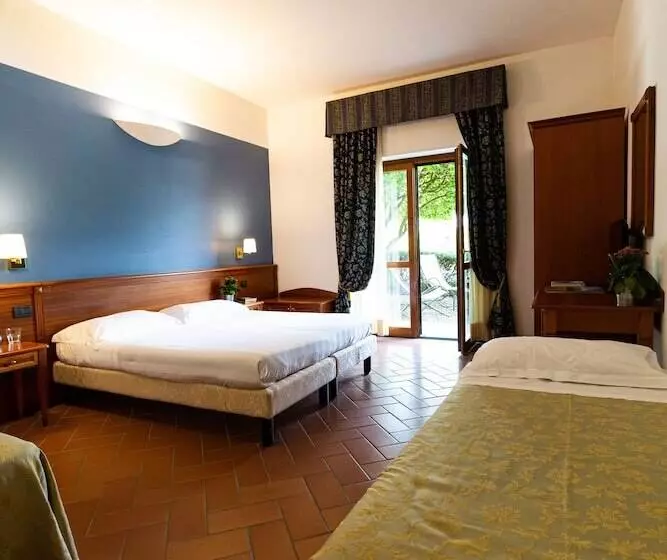 スタンダード４人部屋, Villa Dei Bosconi