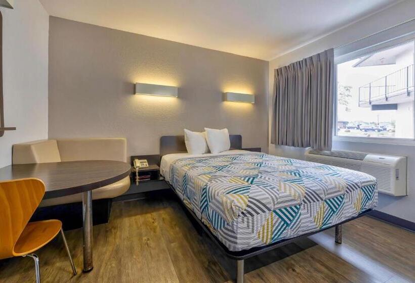 غرفة قياسية, Motel 6 Oshkosh, Wi