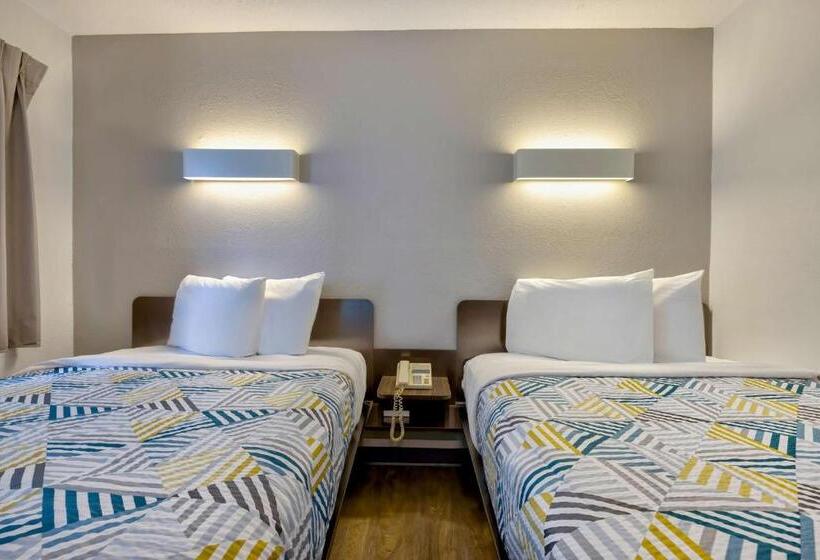 غرفة قياسية رباعية, Motel 6 Oshkosh, Wi