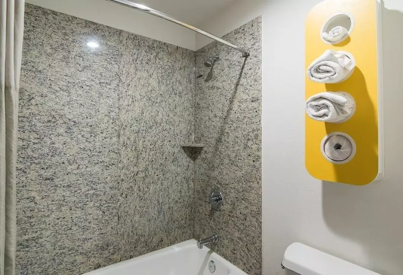 سوییت لوکس, Motel 6south El Monte, Ca  Los Angeles