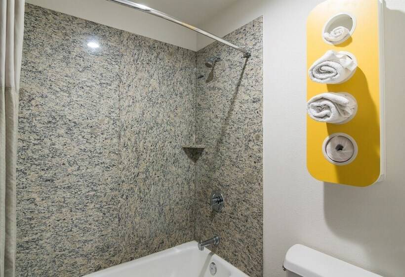 סוויטה דלוקס, Motel 6south El Monte, Ca  Los Angeles