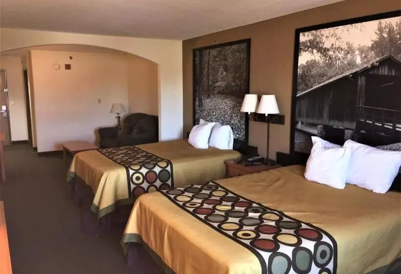 استودیوی لوکس, Super 8 By Wyndham Columbia East