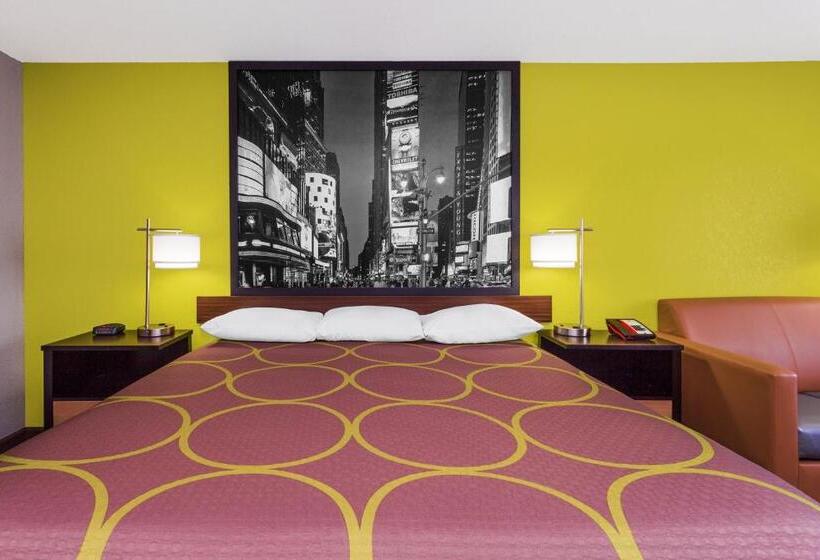 Люкс Deluxe Кровать Кинг, Super 8 By Wyndham Prattville Montgomery