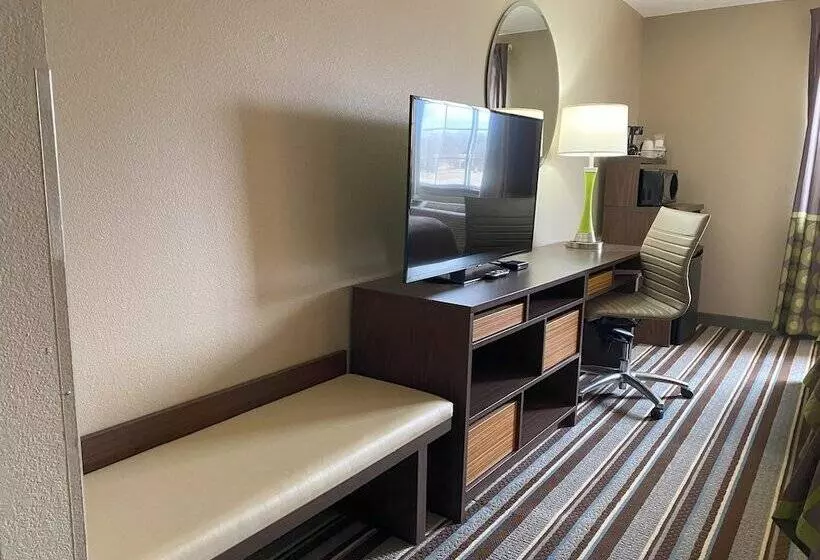 デラックススタジオ, Super 8 By Wyndham Winfield Quail Ridge Area