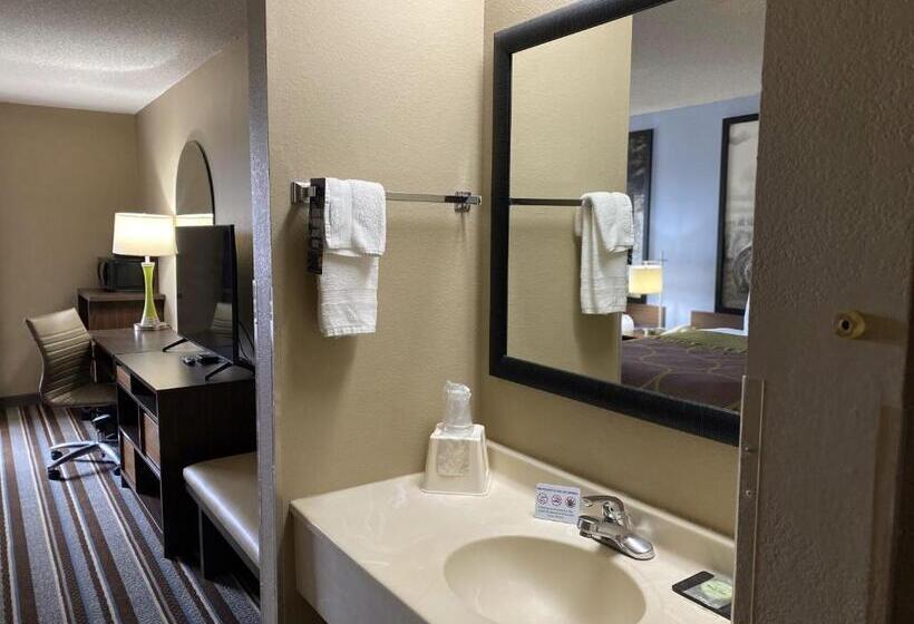 Студия Deluxe, Super 8 By Wyndham Winfield Quail Ridge Area