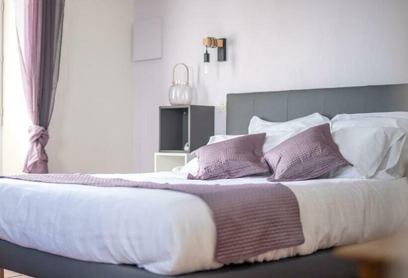 Номер Стандарт Вид на Сад, Chambres D Hôtes Le Pignié