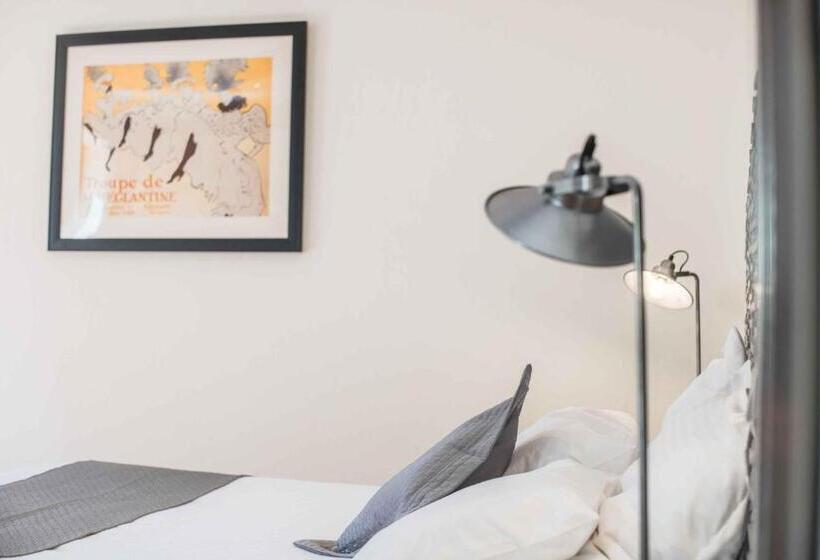 Номер Стандарт Вид на Сад, Chambres D Hôtes Le Pignié