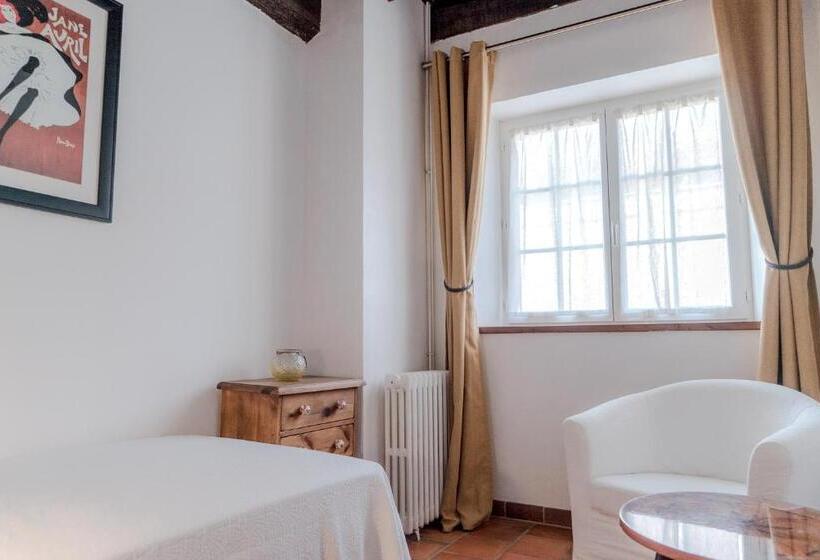 Номер Стандарт Трехместный, Chambres D Hôtes Le Pignié