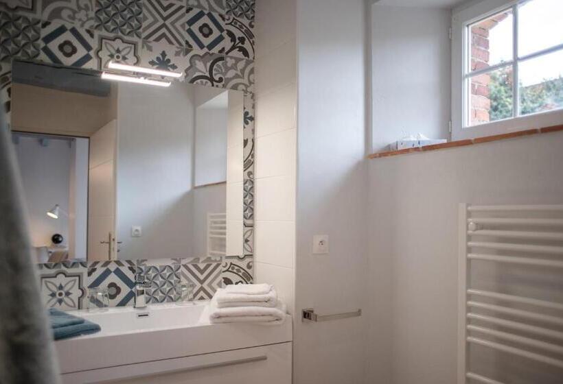 Номер Стандарт Вид на Сад, Chambres D Hôtes Le Pignié