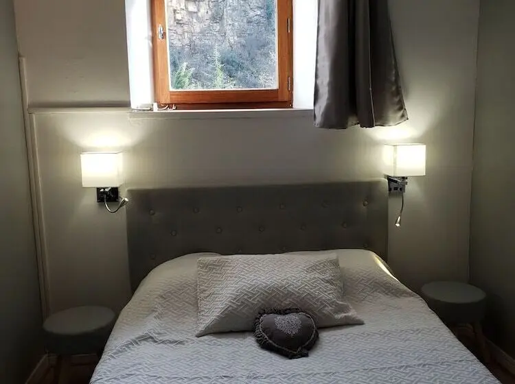 ダブルベッドスタンダードルーム, Le Moulin D Onclaire Chambres D Hotes