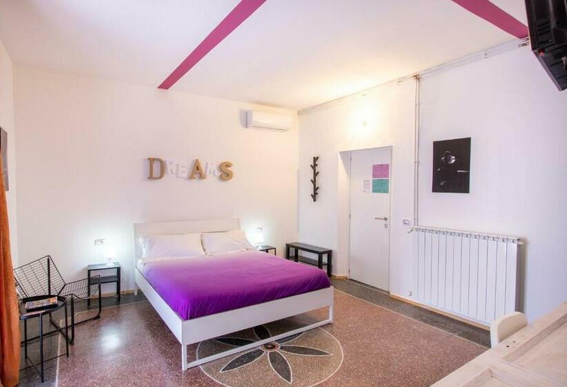 Стандартный Номер Кровать Кинг, Maison44