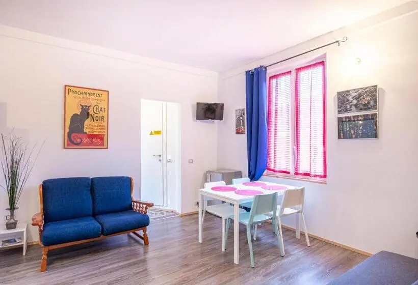 テラス付き１ベッドルームアパートメント, Maison44