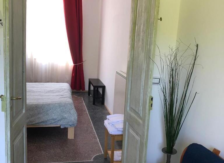 テラス付き１ベッドルームアパートメント, Maison44