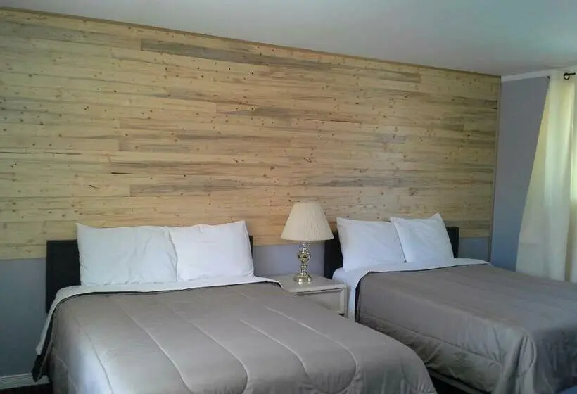 ２ダブルベッドのスタンダードルーム, Bay Lake Inn   Frontiersman Motel
