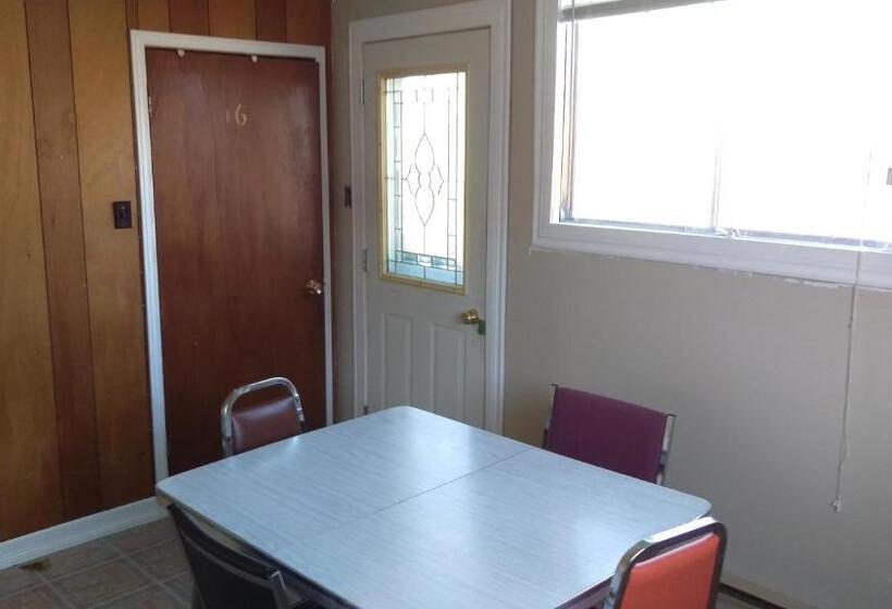 جناح عائلي غرفتين نوم, Bay Lake Inn   Frontiersman Motel