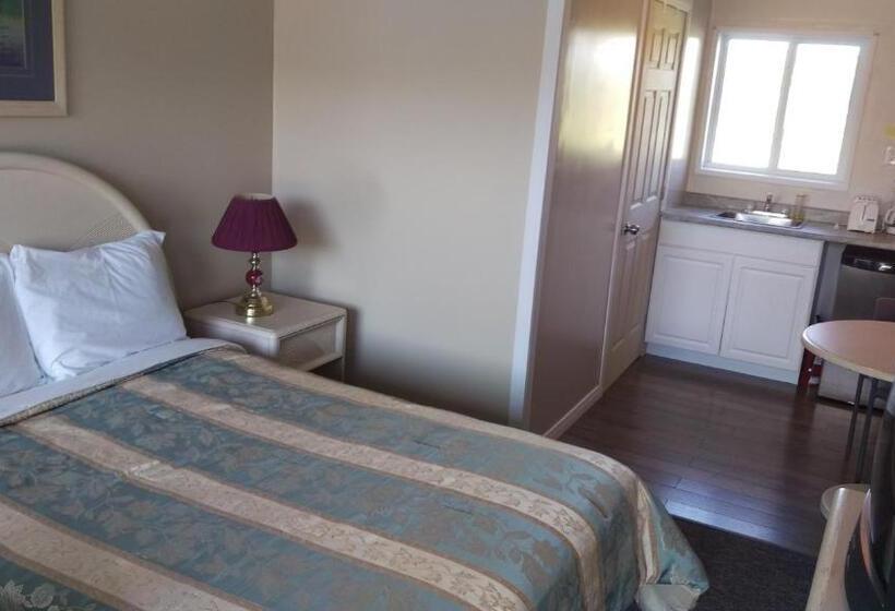 غرفة قياسية مزوَّدة بمطبخ, Bay Lake Inn   Frontiersman Motel