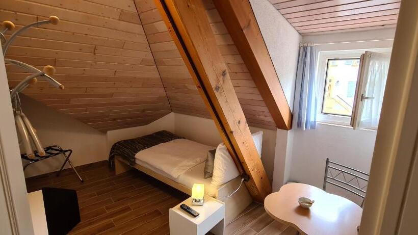 غرفة أساسية فردية, Hôtel Restaurant Cave Bel Air