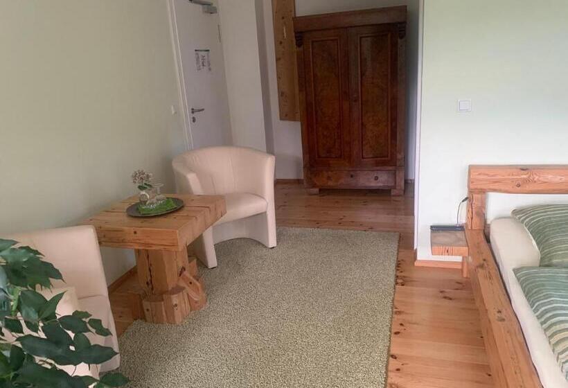 חדר דלוקס, Loensches Gut