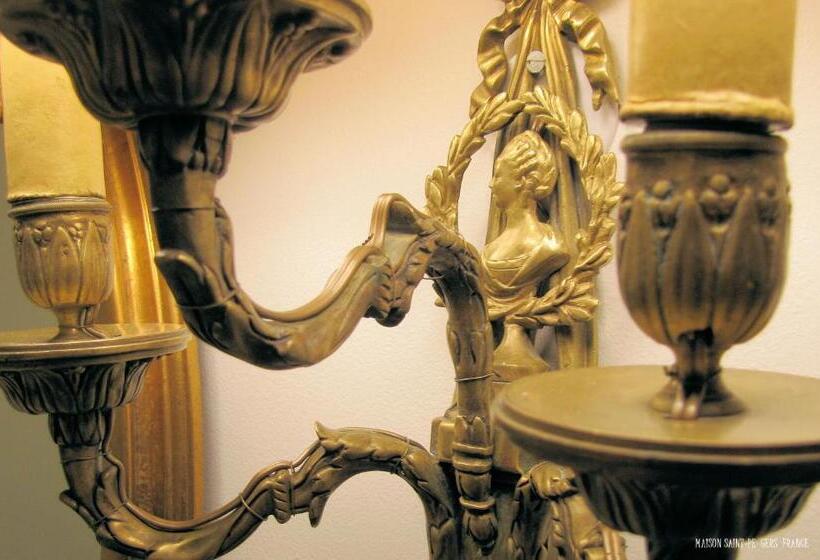 Люкс Superior, Maison Saintpé