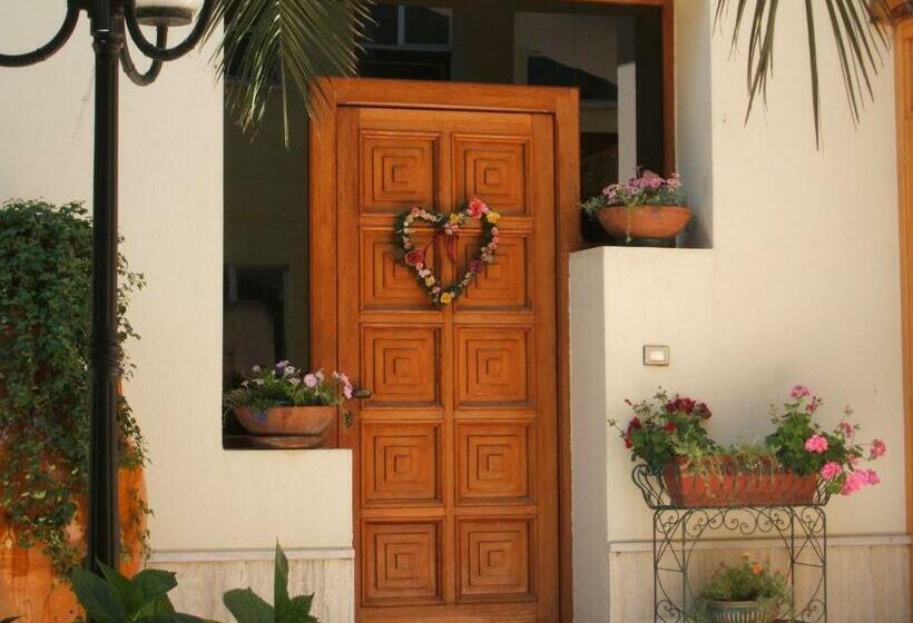 Номер Стандарт Трехместный, Villa Carol Appartamento E B&b