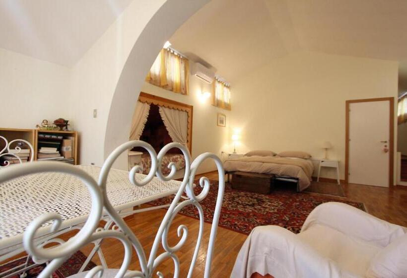 Люкс 2 Спальни, Villa Carol Appartamento E B&b