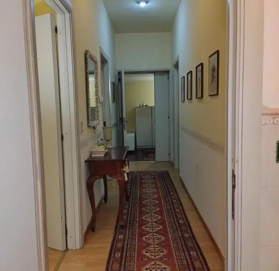 Standardi kolmen hengen huone ulkopuolinen kylpyhuone, Villa Carol Appartamento E B&b