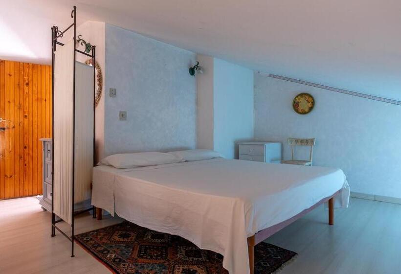 سوئیت 2 خوابه, Villa Carol Appartamento E B&b