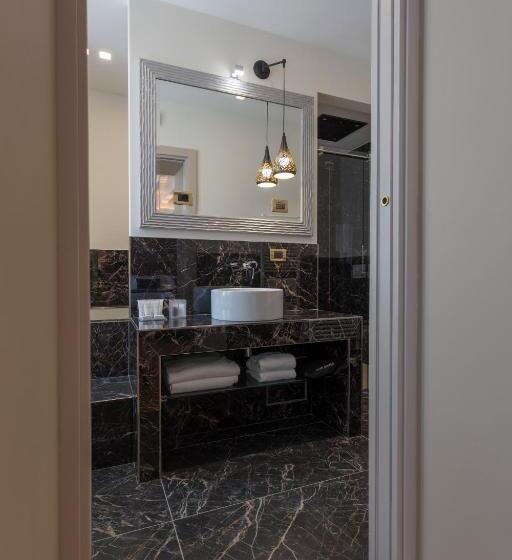 جناح جونيور, Boutique Hotel Villa Zoppi   Adults Only