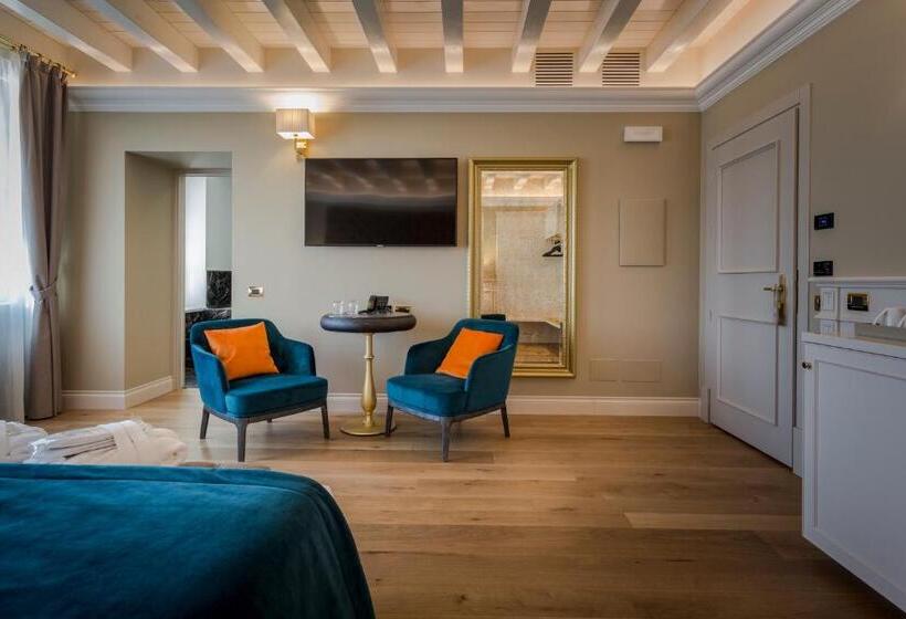 جناح جونيور, Boutique Hotel Villa Zoppi   Adults Only