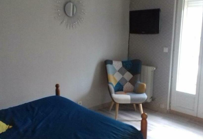 غرفة عائلية, Chez Bouju