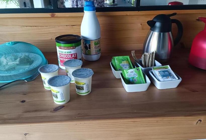 Номер Стандарт с Террасой, Relais De La Tour