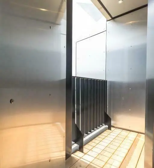 バルコニー付きスタンダードルーム, Elferrooms