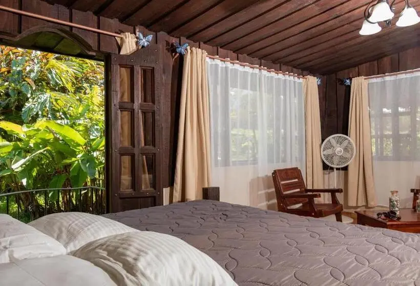 キングサイズベッドのデラックスルーム, Malekus Mountain Lodge
